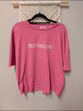 C&A Pink Crewneck Tee Embroidered Large